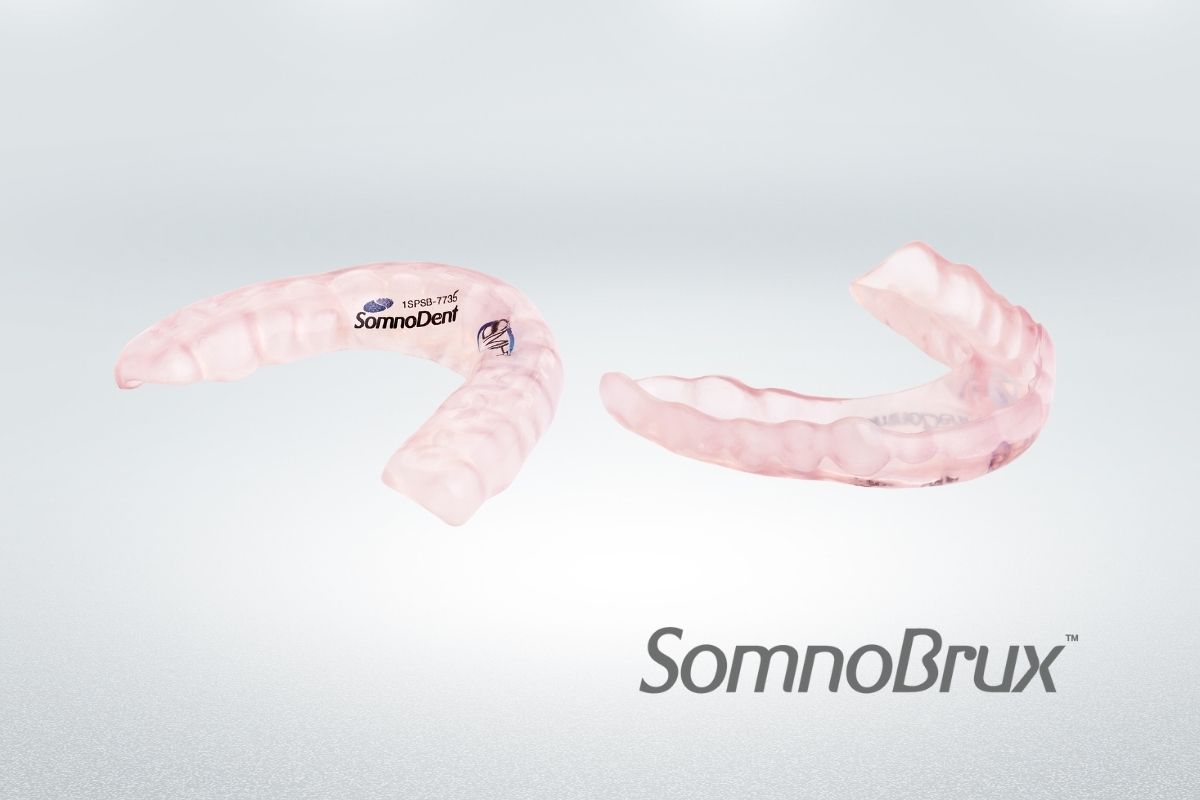 SomnoBrux light grey background